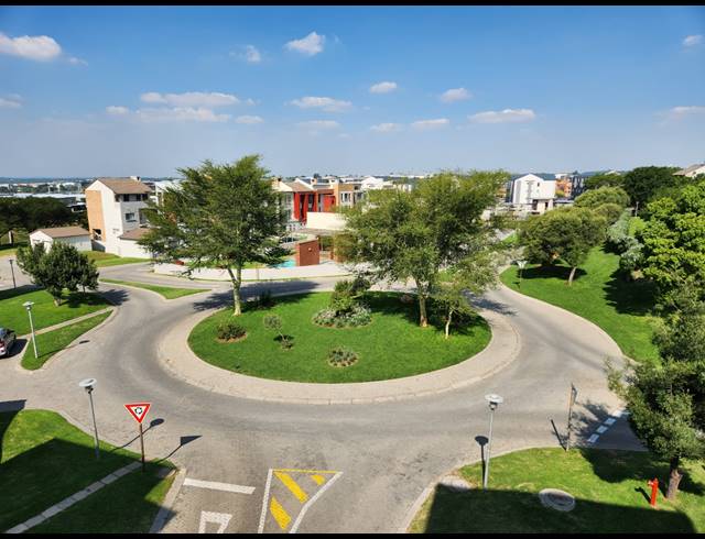 1 BEDROOM FLAT TO LET IN MIDRIDGE PARK